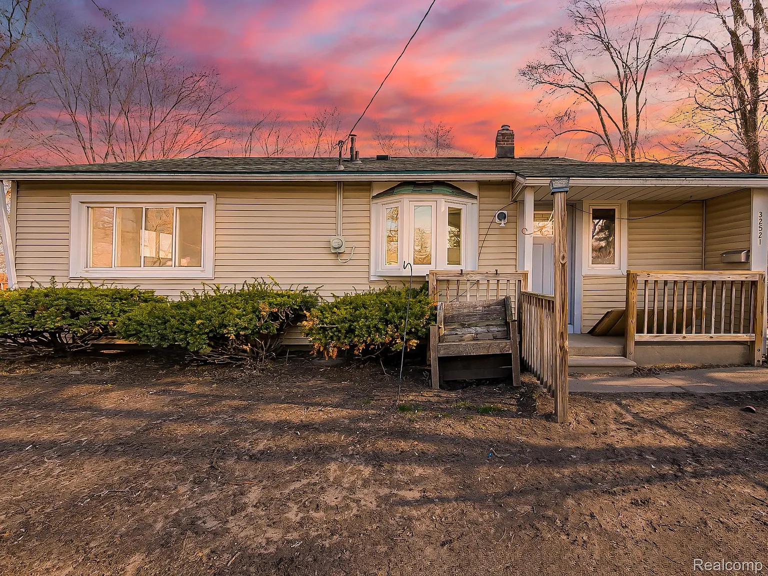 32521 Newaygo St photo 1