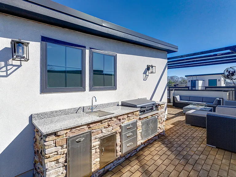 121 W Stone Ave #5 — Photo 9
