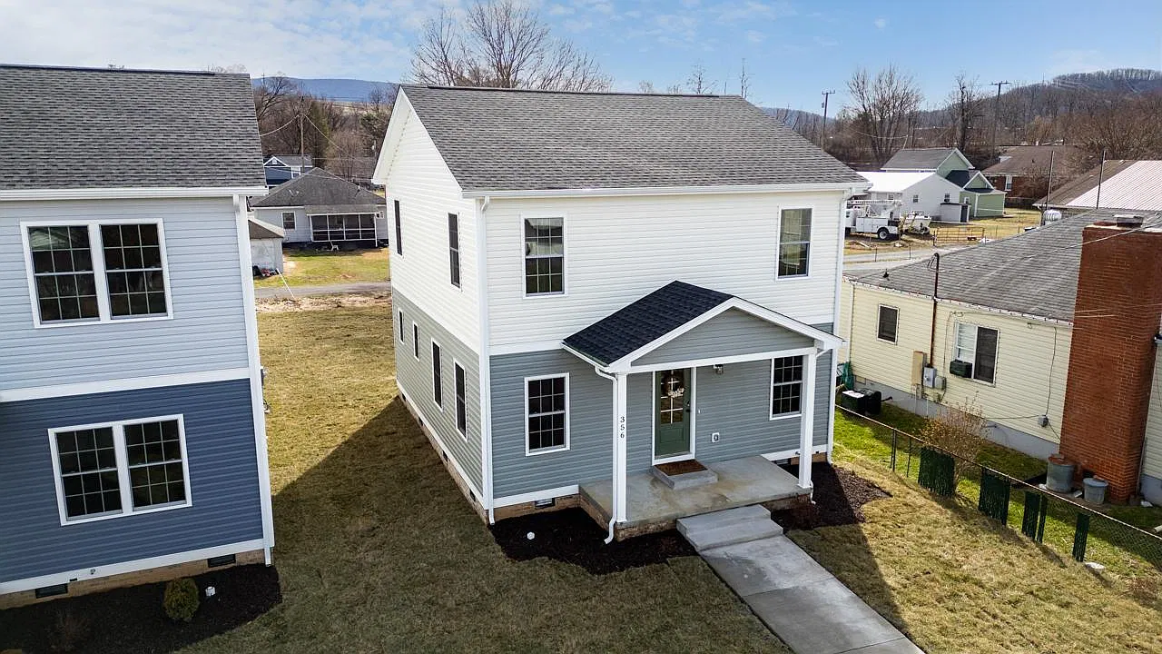 5 bed, 3.5 bath, 1728 sqft, $2,500 — Photo 3