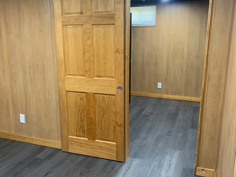 924 Curwood Dr — Photo 13