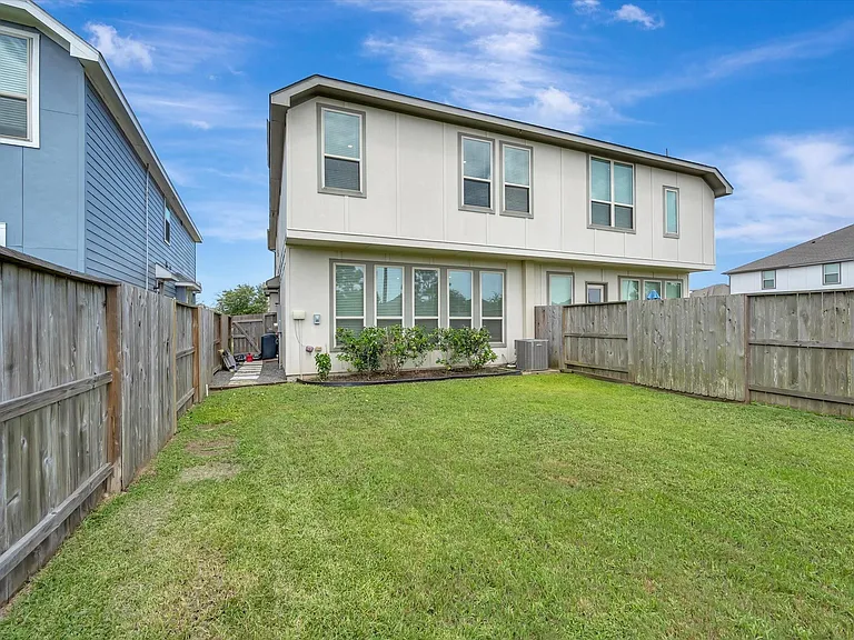10630 Cabot Trl — Photo 32