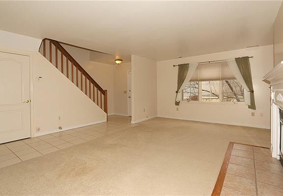 5th image of 706 Chestnut Dr #706
