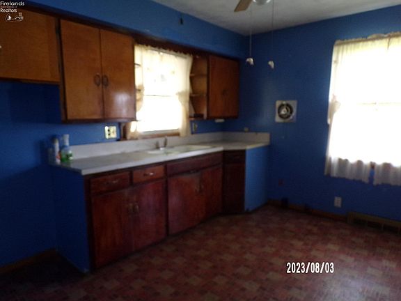 2nd image of 1313 Cleveland St
