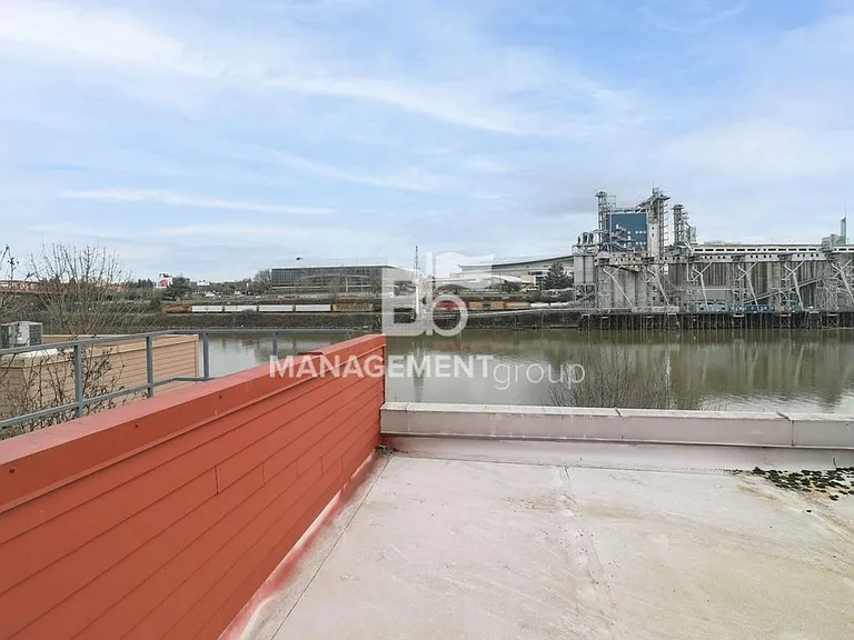 720 NW Naito Pkwy #D23 — Photo 18