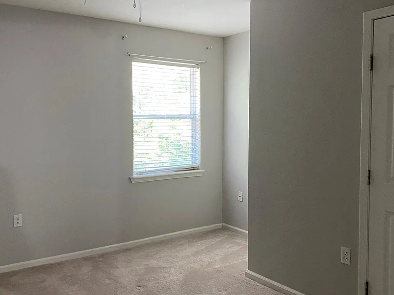 8694 Ethans Glen Ter — Photo 15