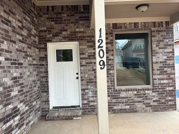 2nd image of 1209 W 52nd St