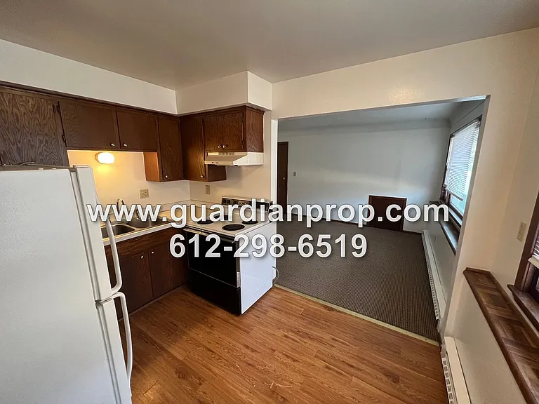 352 21st Avenue S — Photo 5