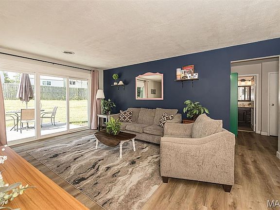 5th image of 7104 Fernbrook Dr