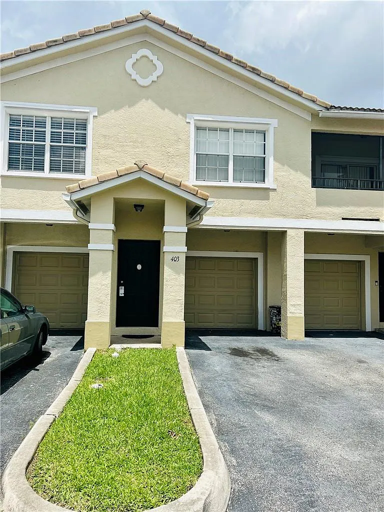 2 bed, 2.0 bath, 1154 sqft, $2,100 — Photo 1