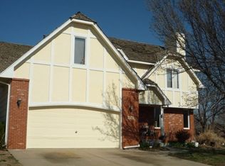 9530 W Brookridge Ct, Wichita, KS 67205