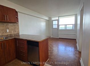230 Oak St #2103, Toronto, ON M5A 2E2