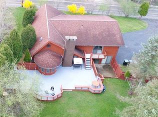 9500 Peebles Rd, Allison Park, PA 15101