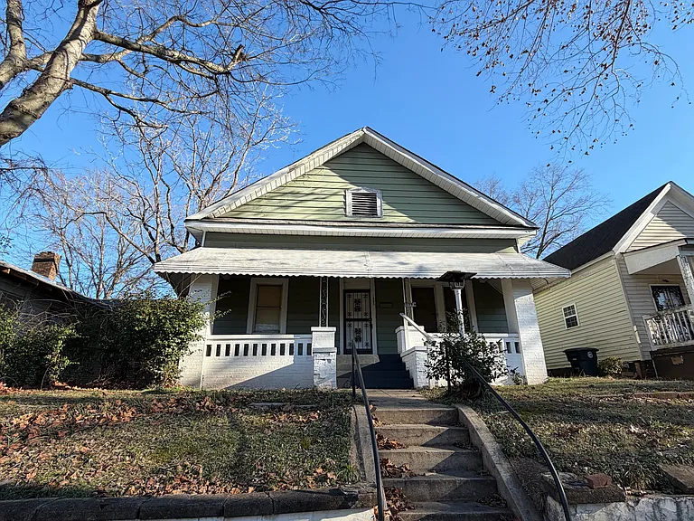 1605 Avenue I — Photo 15