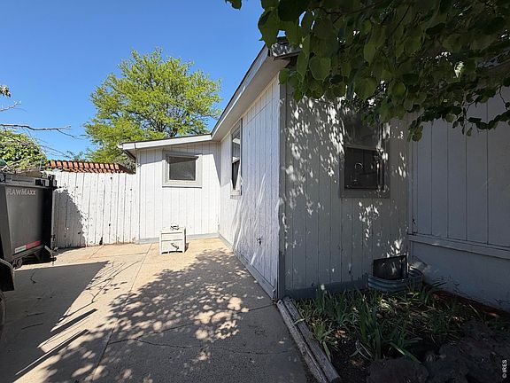 5th image of 153 17th St