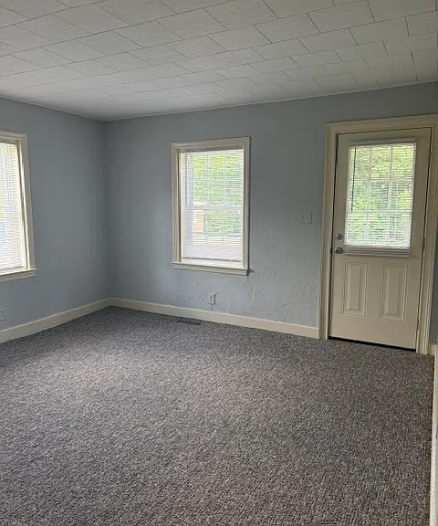 613 Old Williams Rd — Photo 4