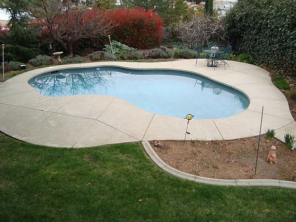 4th image of 2727 La Canada Ct