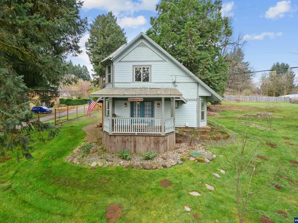 285 Bridge St, Falls City, OR 97344