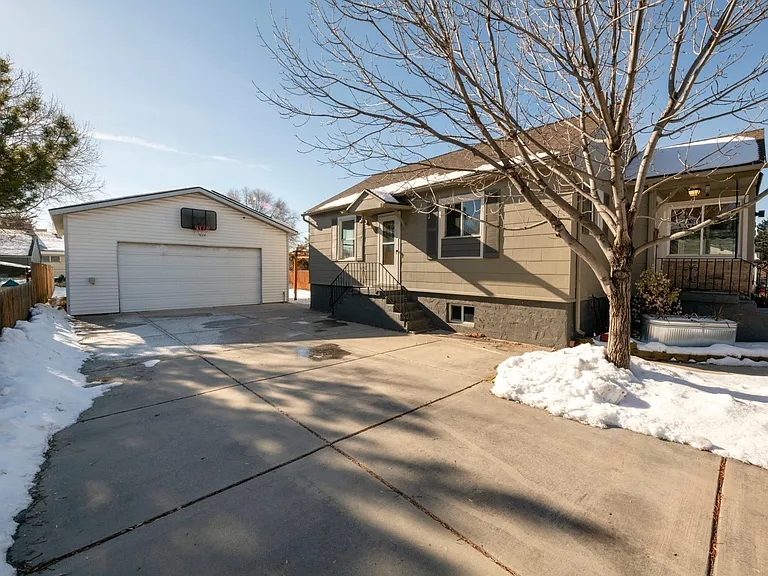 780 E Loveland Ave — Photo 21