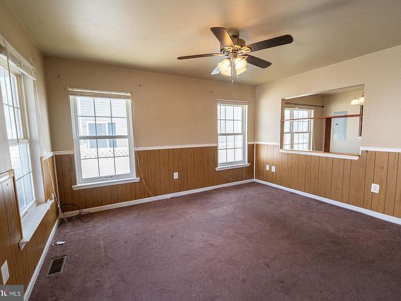 4th image of 20827 Primrose Ct