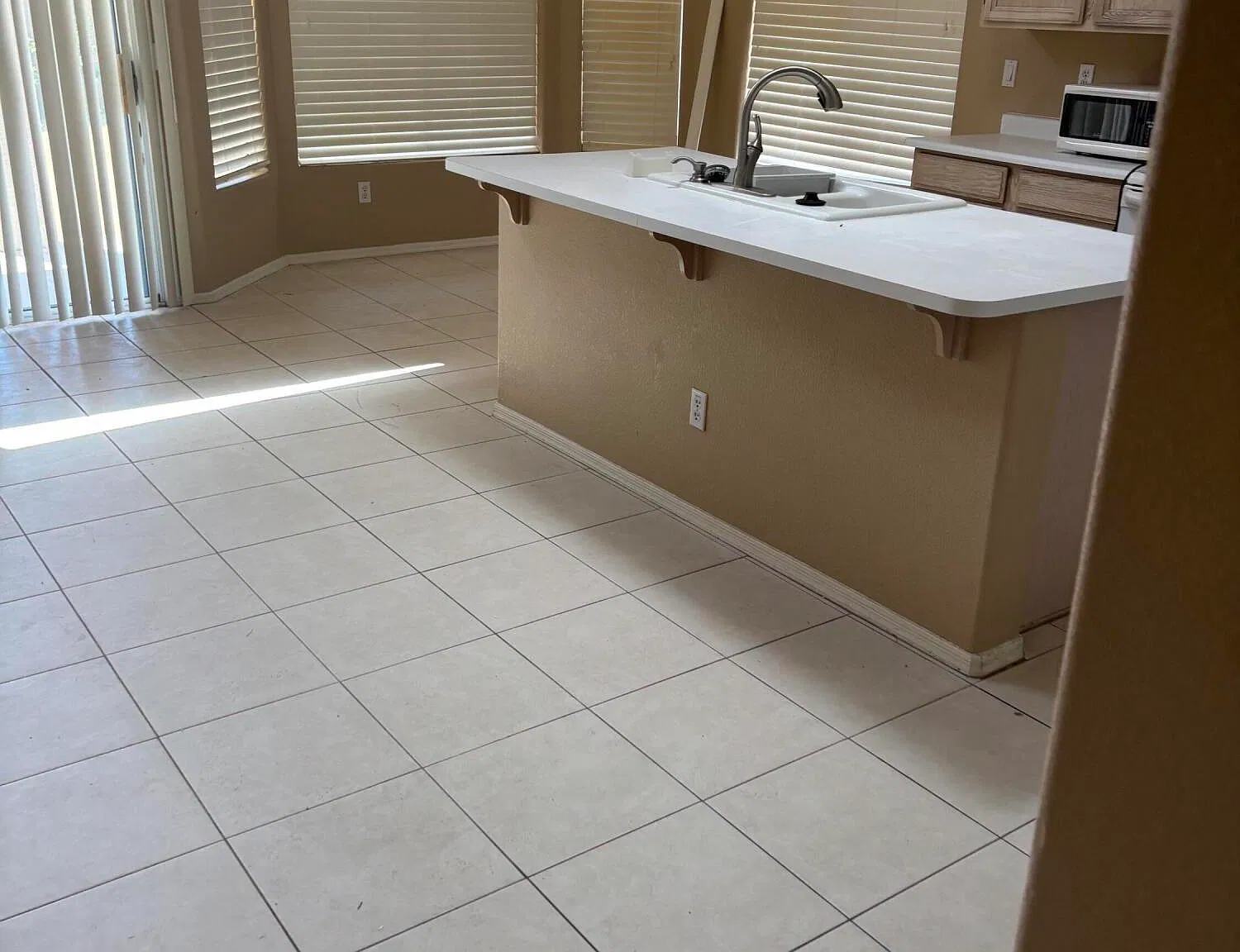 3 bed, 1.5 bath, 1753 sqft, $2,850 — Photo 2