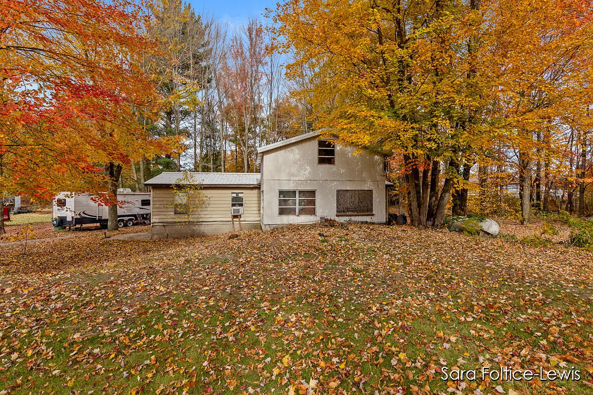 11721 State Rd, Nunica, MI 49448 | Zillow