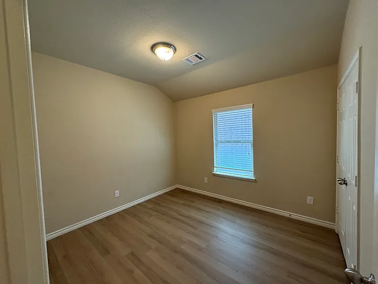 2108 Megan Creek Dr — Photo 13