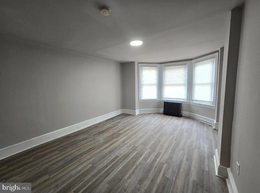 2 bed, 2832 sqft, $1,375 — Photo 4