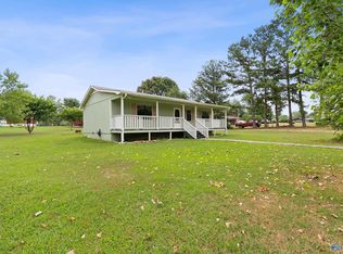 135 Smith Dr, Harvest, AL 35749