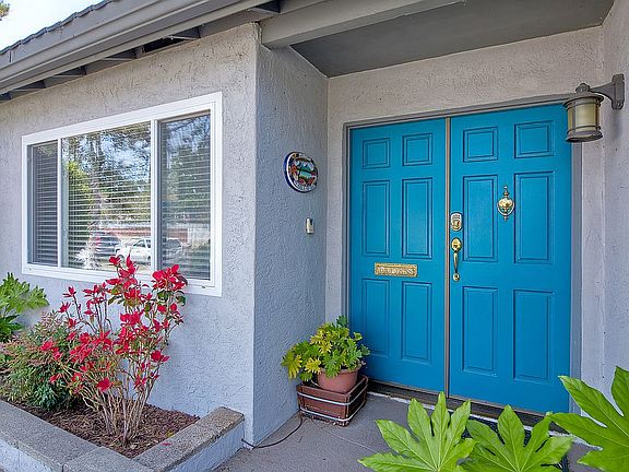 4th image of 235 Garden Grove Ln