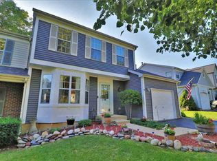 6270 Eagle Ridge Dr, Gurnee, IL 60031