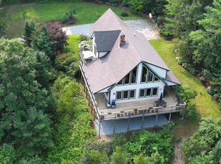 16 Pine Brae Ln, Rockport, ME 04856