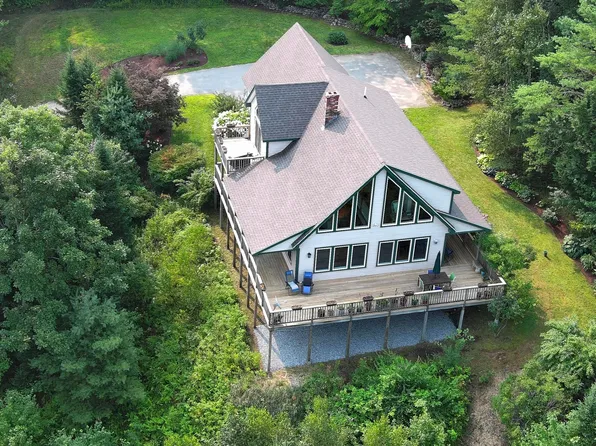 16 Pine Brae Lane, Rockport, ME 04856