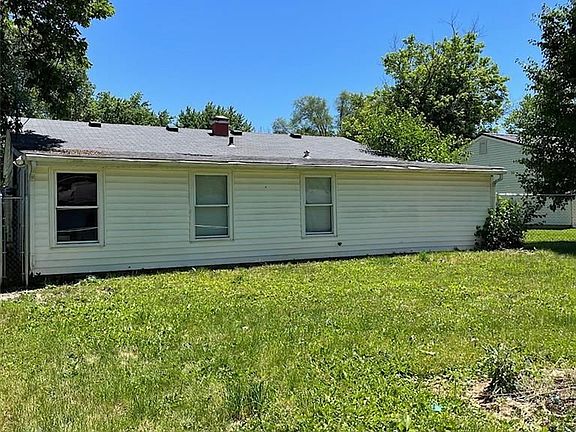 3rd image of 1433 Hillcrest Dr