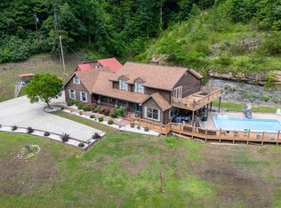 357 Freds Frk, Prestonsburg, KY 41653