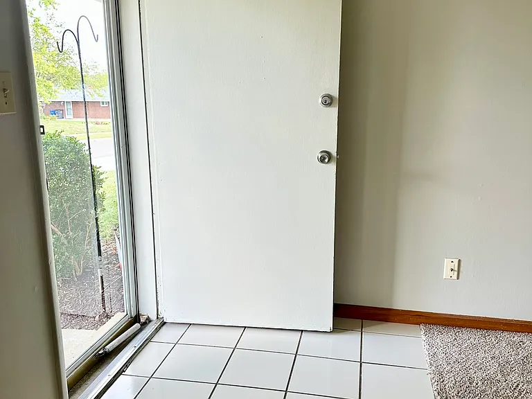 7075 Bartlett Rd — Photo 6