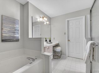 16475 Cove Landing Ct, Grover, MO 63040