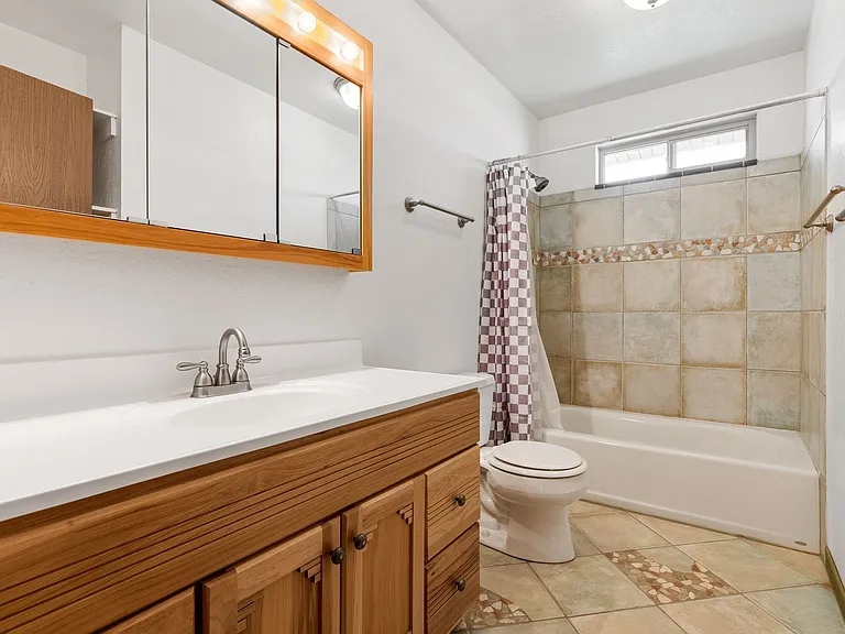 11375 Heartpine St — Photo 9