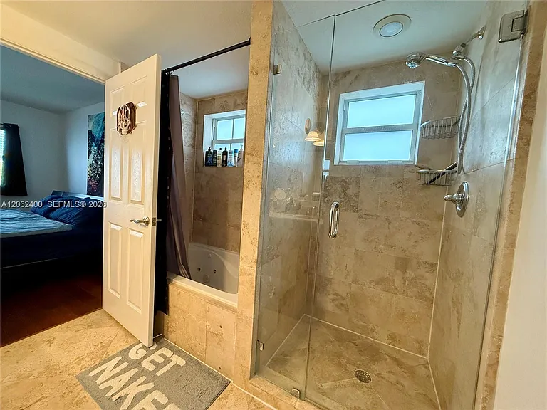 1033 SW 9th Ct #M-2 — Photo 16