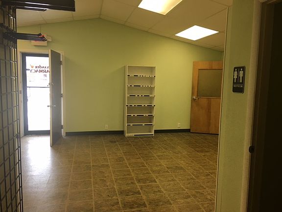 4th image of 6530 Park Blvd