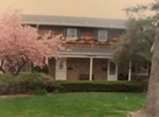 25 Millar Ct #B, Paramus, NJ 07652