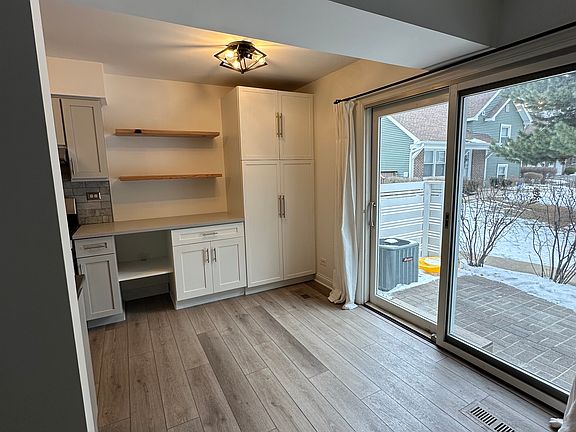 4th image of 2757 Weeping Willow Dr APT C
