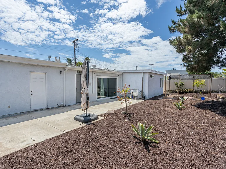 4742 Seaford Pl — Photo 13