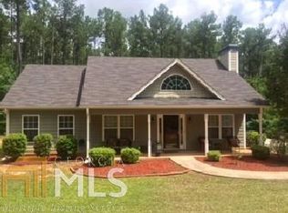 882 Morgan Dairy Rd, Milner, GA 30257