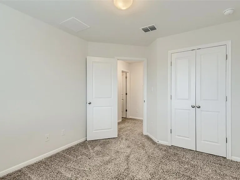 176 Bosque Dr — Photo 8