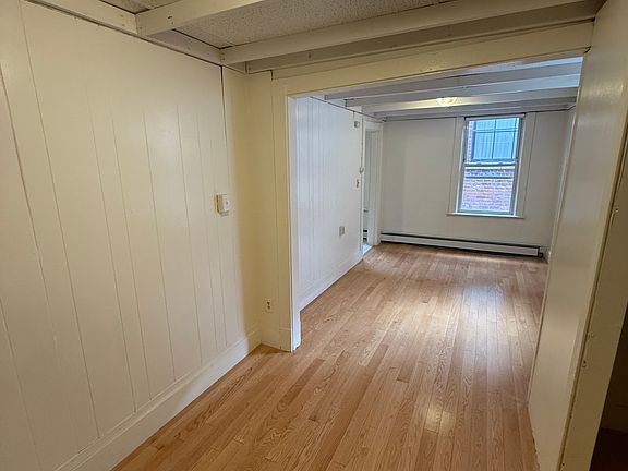 4th image of 124 Cambridge St #4