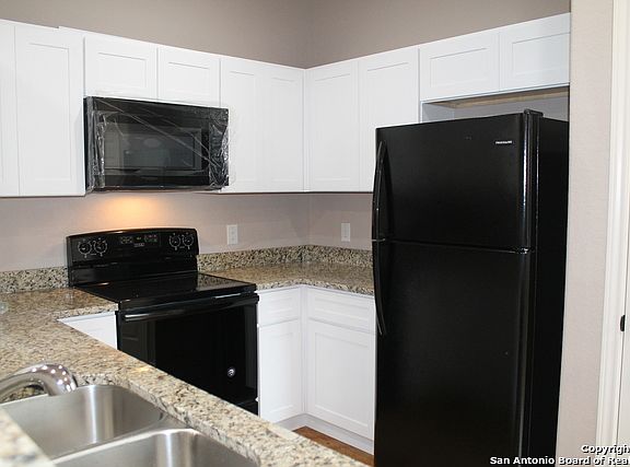 5th image of 7103 Faith Way #102