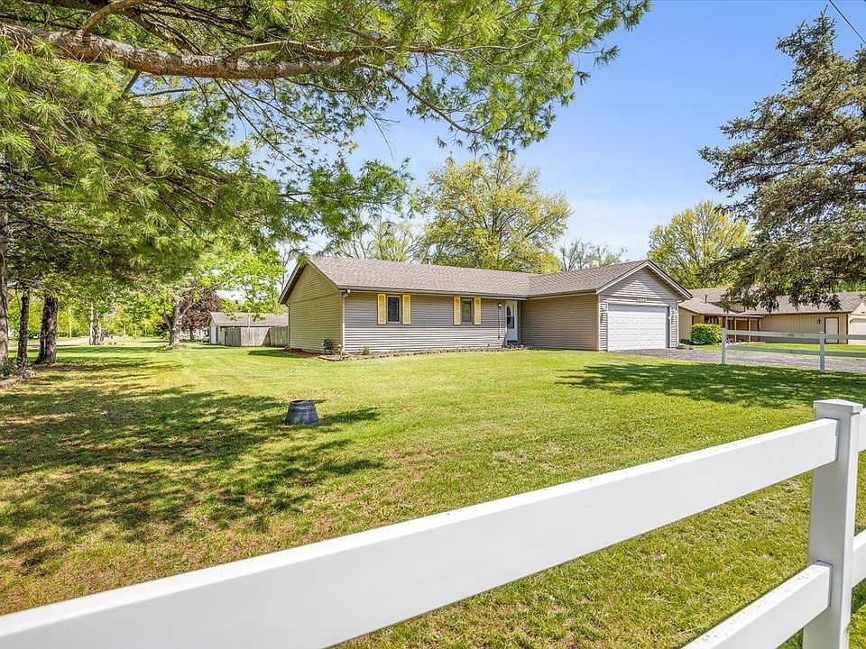 1st image of 11649 Dorothea Ave