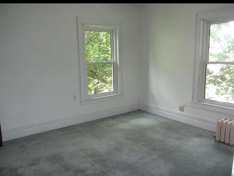 325 Perrin Ave #1 — Photo 11