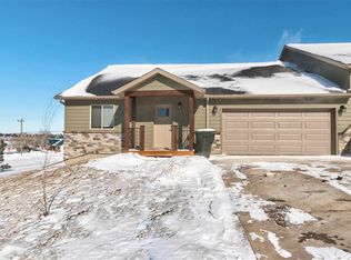 355 Red Rock Cir, Belle Fourche, SD 57717