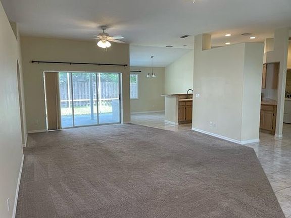 3rd image of 733 Flora Linda Dr